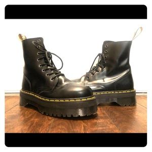 Dr. Martens “Jadon” Size 8